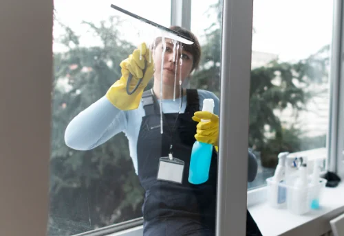 Nettoyage de vitres intérieures et extérieures à Andelat